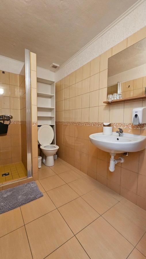 佩西恩鲁丹塔酒店 Břeclav 外观 照片